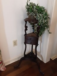 Handcrafted Ornate Kittinger Basin Stand With Brass Bowl