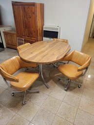 1980's Classic Kitchen Table W/4 Nice Camel Pleather Chairs