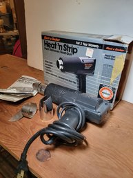 Black And Decker Heat'n Strip Model 9751 WITH The Extra Tip Kit !.  - - - - - - - - - - - - - - Loc: BS1