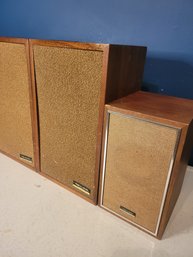 Realistic Stereo Speaker 4 Pack ! Minimus-2 Cat# 40-1968A & 2 Smaller Speakers. - - - - - - - - -- Loc: BS1