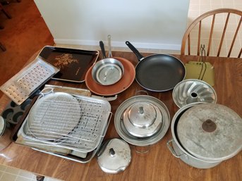 Lot Of Kitchen Cookware - Fry Pans, Baking Pans, Pots, Serving Trays.....