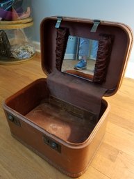 Vintage Women's Travel Makeup Case