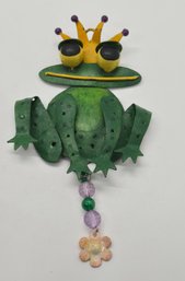 Vintage Metal Frog Decoration