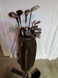 Vintage Golf Bag W/clubs, Headcovers And Bag A New Grips