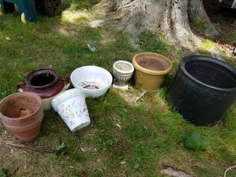 Flower Pot/planters Lot - 8 Pieces - Black One Is Heavy Duty