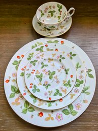 Mint Set Of 8 Wedgewood China - Never Used