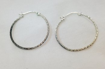 Pair Of Vintage Sterling Silver Twisted Hoop Earrings ~ 1 1/4' ~ 1.24 Grams