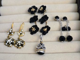 Beautiful Sterling Silver And Black Beaded Jewelry - 3 Pairs Of Earrings / 1 Fleur De Lis Bezel Pendant