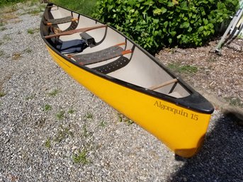 Swift Algonquin 15 Fiberglass Yellow Canoe & Pair Of Gray Owl Canada Wood Paddles