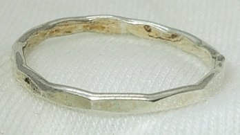 Vintage Sterling Silver Size 6 Lovely Ring ~ 0.89 Grams