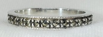 Vintage Sterling Silver Size 8 Beautiful Marcasite Ring ~ 2.96 Grams