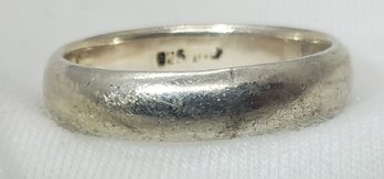 Vintage Sterling Silver Size 8.5 Thick And Heavy Wedding Band ~ 4.26 Grams