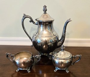 A Beautiful Vintage Lot Of Silverplate Tea Ware Tea Pot/Creamer/sugar