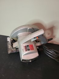 Skilsaw Model 534 6.5' Circular Saw.  ALL Metal Housing!. Vintage. Tested And Working. - - -- - - - Loc:Table1