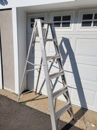 Type I Heavy Duty Aluminum Step Ladder. 6'