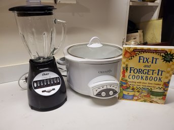 Small Kitchen Appliances - Crock Pot Slow Cooker & Oster Blender With Bonus Crock Pot Cookbook