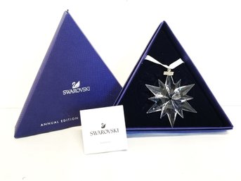 Lovely 2017 Swarovski 5257589 Annual Edition Christmas Ornament  (lot 55)