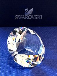 Beautiful SWAROVSKI Austrian Crystal Chaton Diamond Paperweight With Original Box (lot 58)