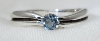 Sterling Silver Size 8 Beautiful Tested Blue Topaz Ring ~ 2.91 Grams