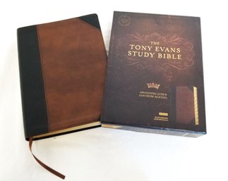 CSB Tony Evans Leather Bound Study Bible With Storage Sleeve