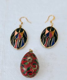 Large Hand Painted  Vintage Cloisonne And Gold Egg Shaped Pendant With Enamel And Gold Earrings