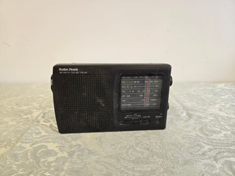 Radio Shack AM / FM-TV1/ TV2 AIR  VHF-WX