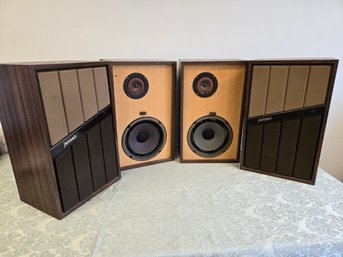 4 Jensen Speakers