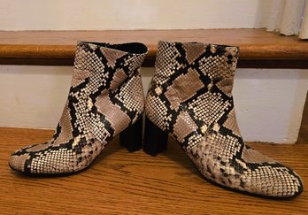 'Vero Cuoio' Designer Snakeskin Ankle Boots - Size 39