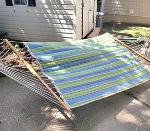 Lazy Daze Hammock Quilt In Sailors' Stripe 2 Person-In Its Original Box- Strong Support Ropes & Chain      DEN