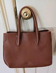 Suarez Made In Italy Designer Handbag In Chestnut Brown