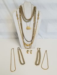 Vintage Lot Of  Various Size & Styles Gold Tone Fashion Necklaces & Earrings  (lot 5)