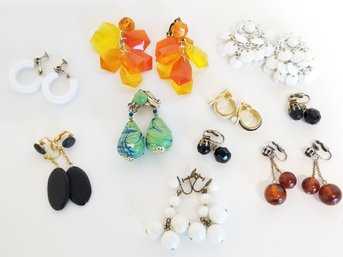 9 Pairs Of Beaded Gold & Silver Tone Fashion Earrings (lot 3)