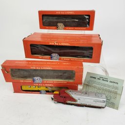 HO By Lionel Train Engine And Cars