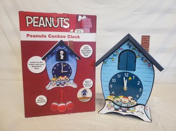 Mark Feldstein Peanuts Gang Battery Operated Cuckoo Clock In Original Box