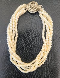 A Beautiful Vintage Multi-strand Pearl Beaded Bracelet With A Silver Filigree Clasp