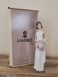 Vintage LlADRO Summer Soire Porcelain Figurine #5597 - Original Box    Lot A