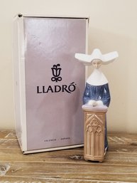 Vintage LlADRO Porcelain MEDITATION (blue) Figurine #5502 - Original Box    LOT B