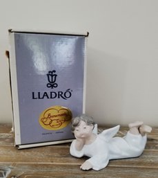 Vintage Lladro Porcelain 'Little Angel Laying Down'  Figurine #4541 - Original Box  (lot H)