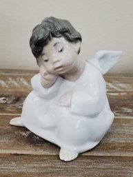 Vintage LLadro Porcelain 'angel Thinking Figurine #4539  (lot I)