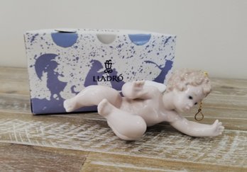 Vintage Lladro Porcelain Surprised Cherub Angel Figurine Ornament  #6253  (lot T)