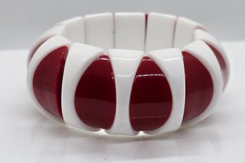 Vintage Genuine Lucite Stretch Bracelet