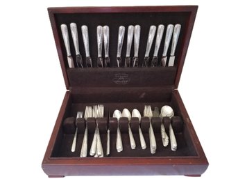 Vintage 1941 Gorham Sterling Silver Camellia Flatware Set 84 Pieces In Wood Chest W/Pacific Silvercloth Lining