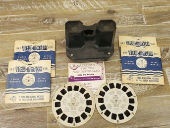 Vintage Sawyer View Master Stereoscope With Several Viewing Reels