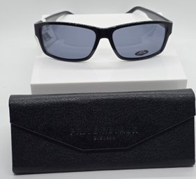 Prive Revaux Black/Grey Sunglasses With Branded Case