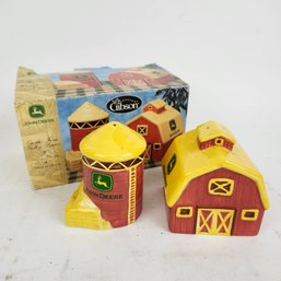 John Deere Salt And Pepper Set In Box