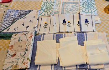 Assorted Cloth - Cotton & Linen Napkins And Tablecloths With Beautiful Printed Patterns