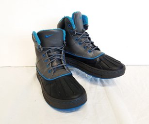 Boys NIKE Woodside ACG Grey/blue Waterproof Boots Size 6Y