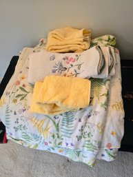 Sunny Yellow & Floral Print Bathroom Towels - Floral Flannel - Size Full