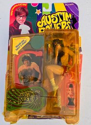 Vintage Austin Powers Action Doll And Accessories