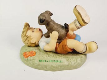 .M.I. Hummel  Goebel Thailand 'PALS '  # BH 4 1996  Rare Berta Hummel